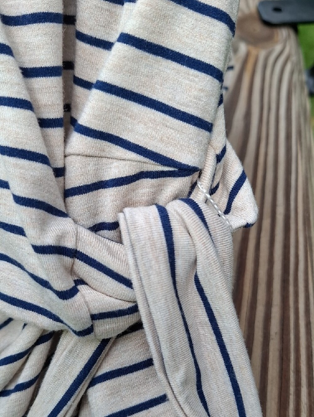 Chico's Navy/Wheat Striped Side-Tie 3/4 Sleeve Top Sz XL - Picture 8 of 9